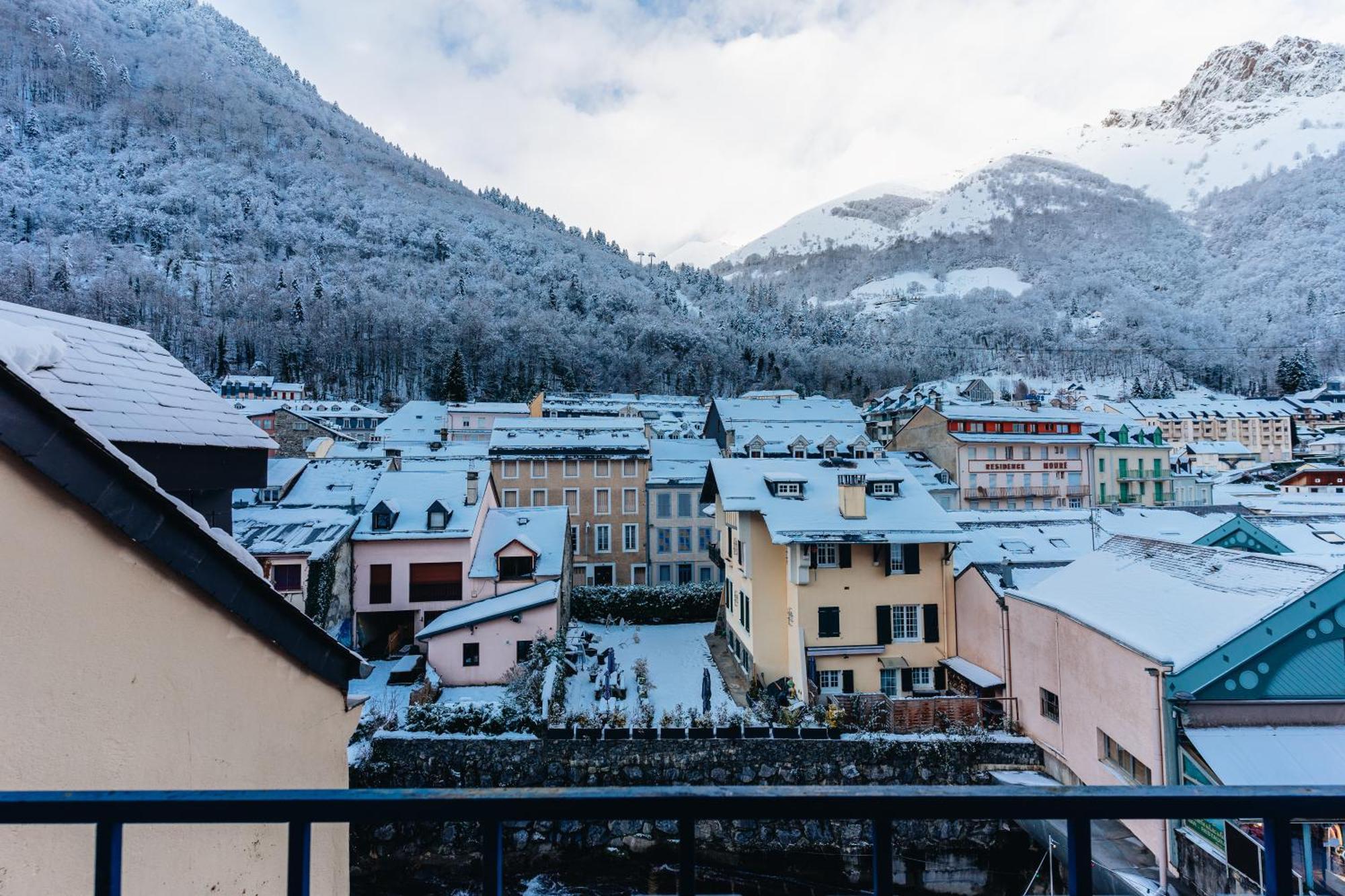 Garden & City Cauterets Balneo Exterior foto