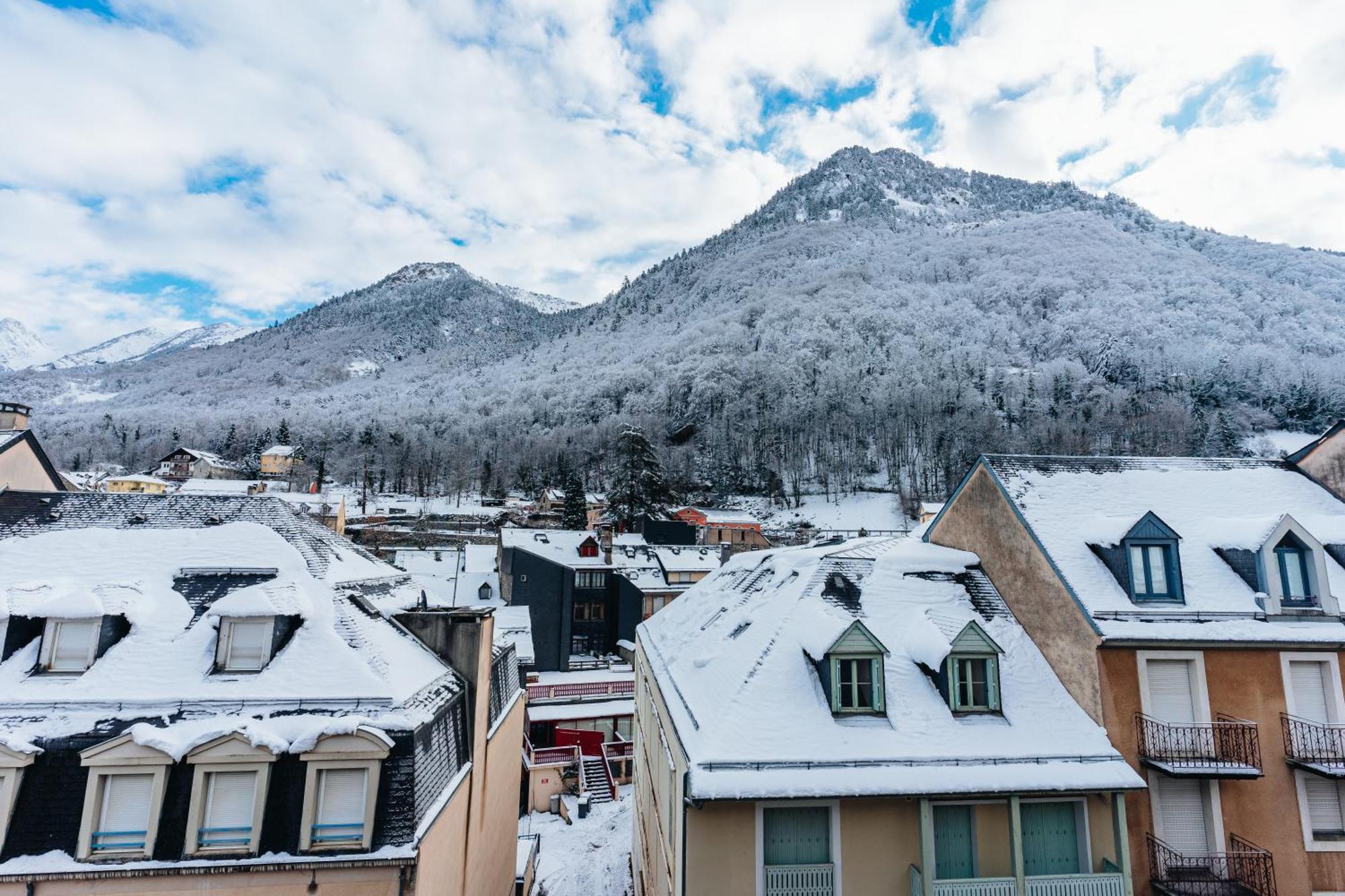 Garden & City Cauterets Balneo Exterior foto